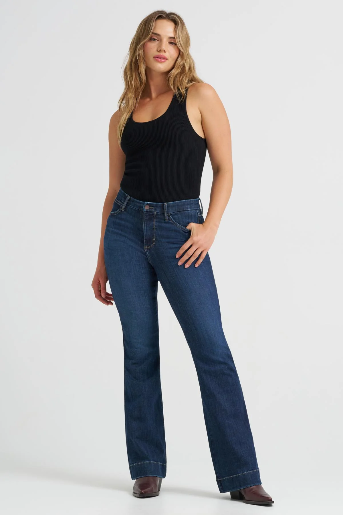 Wrangler Womens Bespoke High Rise Trouser Jean - Image 4